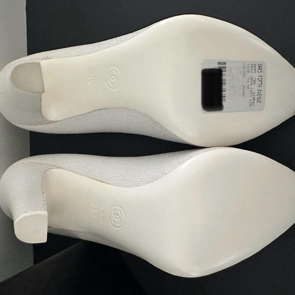 Chanel White Leather Pointed Pumps - Picture 4 of 6